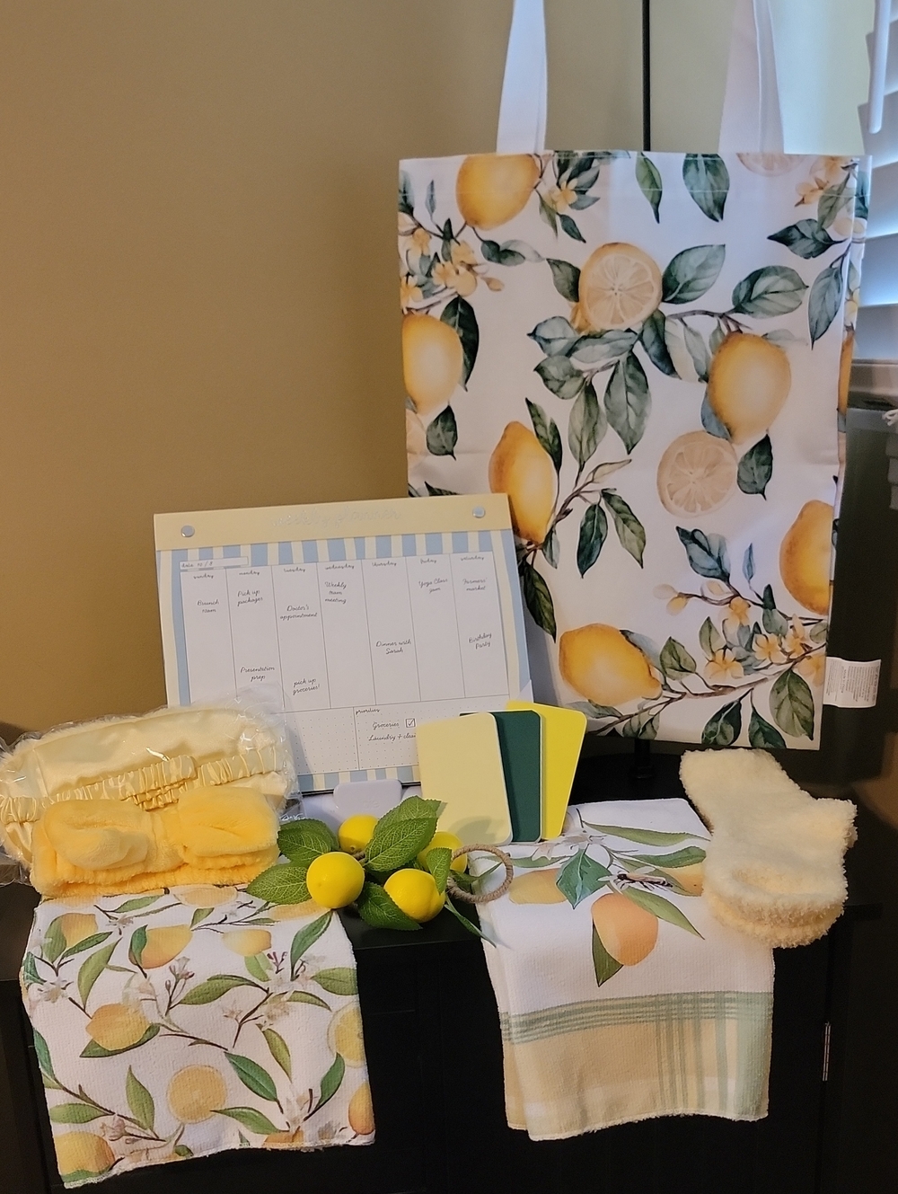Lemon Print Kitchen Tote and Linen Set - Yellow